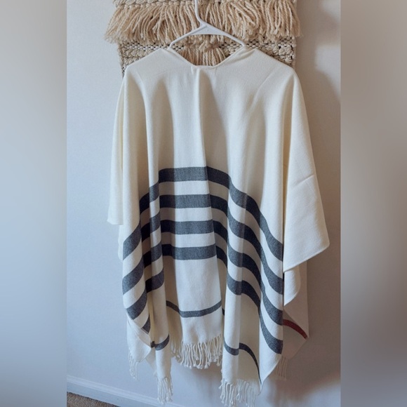 Mersea Classic Travel Wrap Fringe Shawl Striped Nautical One Size Cream - Picture 4 of 4